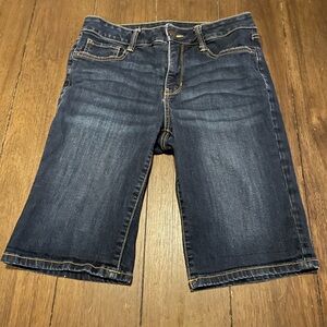 🔴 St John’s Bay Bermuda Shorts